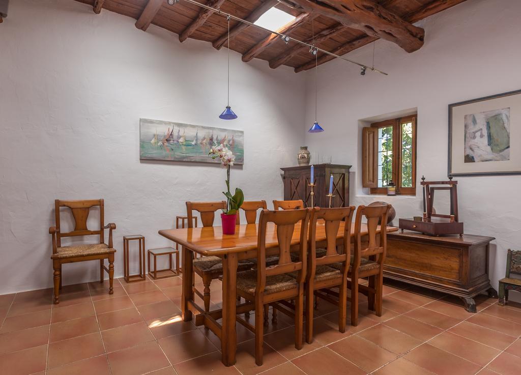 Casa vacanze Cases Altes D'arabi Santa Eularia des Riu